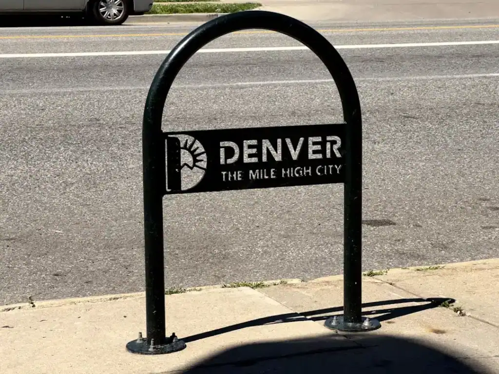 Smart Downsizing in Denver: Declutter & Cut Moving Costs